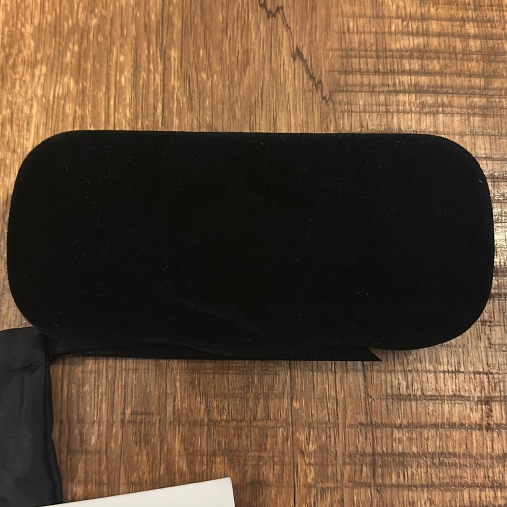 Gucci black velvet glasses case
